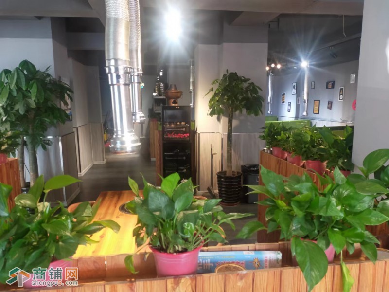 于洪纯一楼大门脸烧烤店转让图2