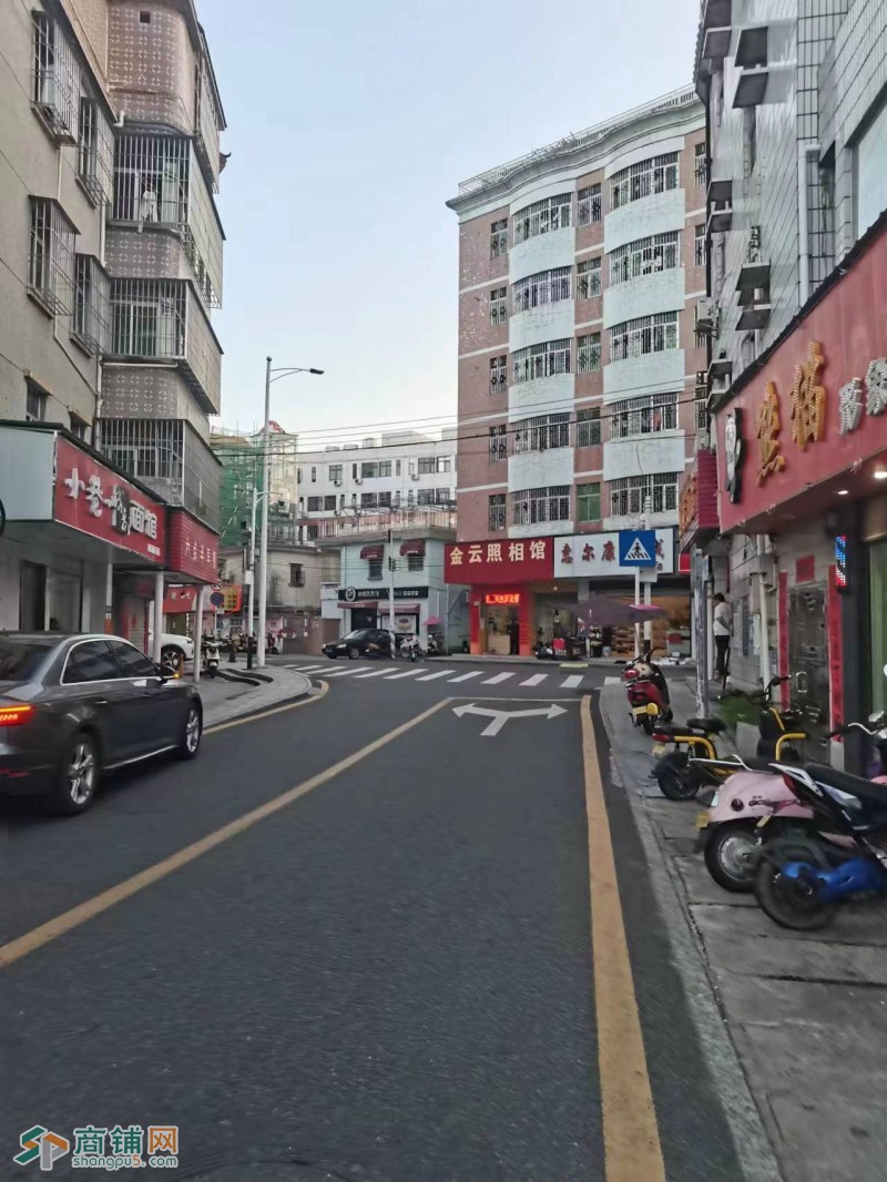 W龙岗区三溪西路餐饮店转让无行业限制图3