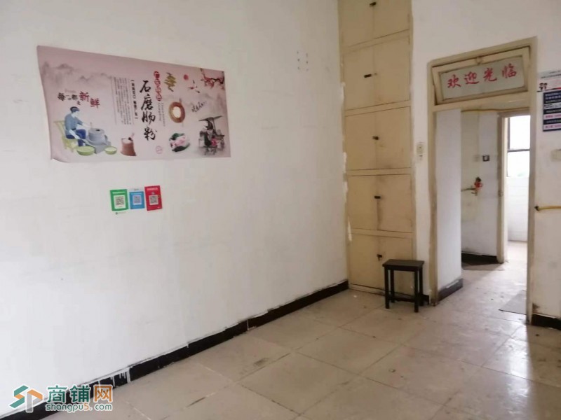 音乐广场地铁口附近商铺出租图2
