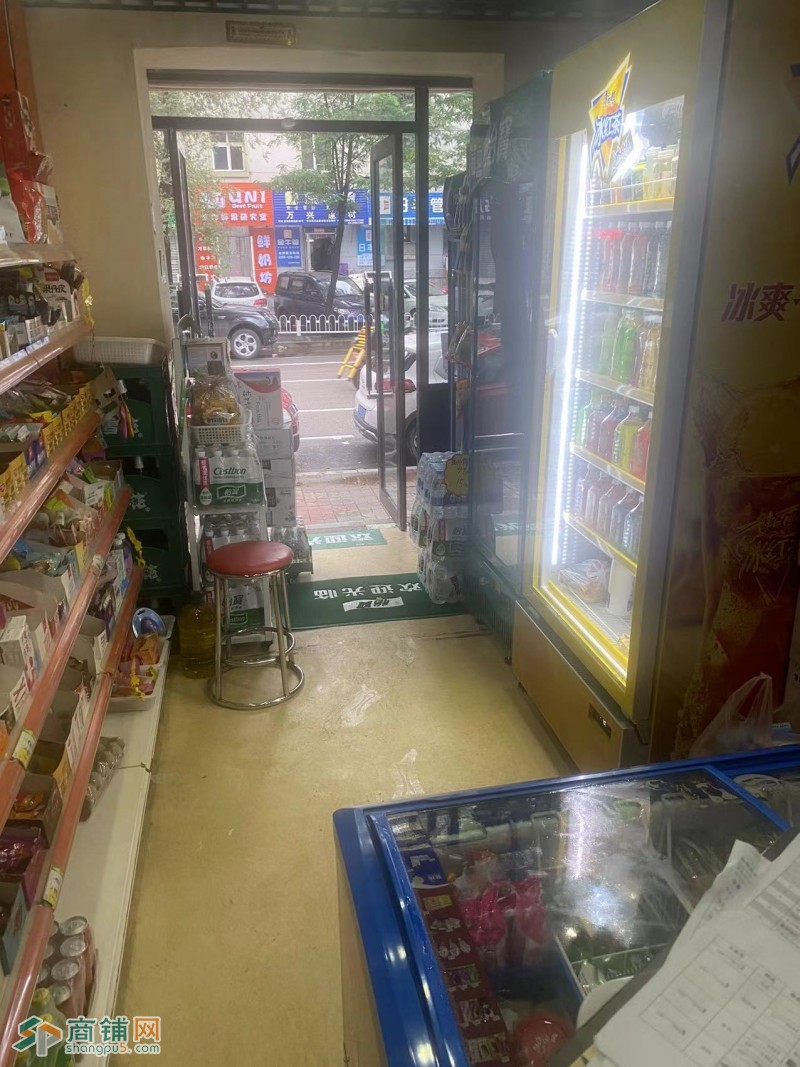 铁西区应昌街外贸零食店转让图2