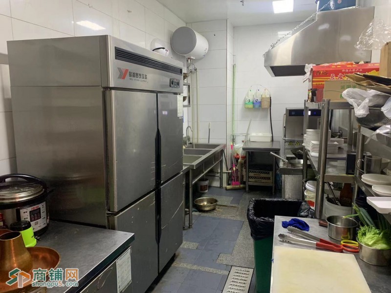 园区双湖广场超市门口火爆营业中火锅店亏本转让，先到先得！！图3