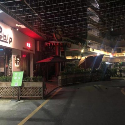 W南山区旺棠工业区荔兹公寓酒吧酒吧转让