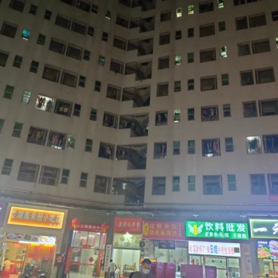 龙华区观澜富士康餐饮店转让W