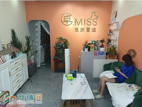 W龙华卓MISS皮肤管理美甲店转让图2
