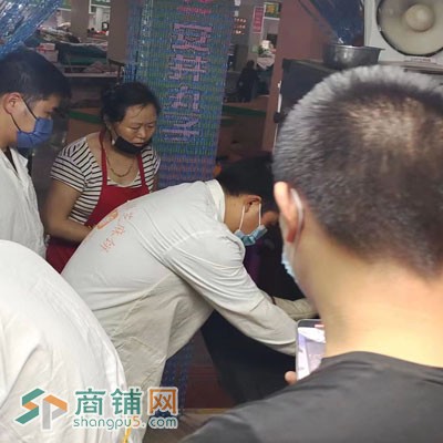 正在营业中旺铺对外转让，位置佳，客户群固定，接手就赚钱图3