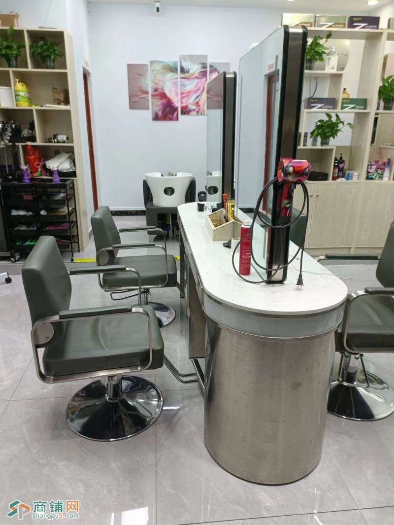 W光明区小区临街美发店优价转让图2