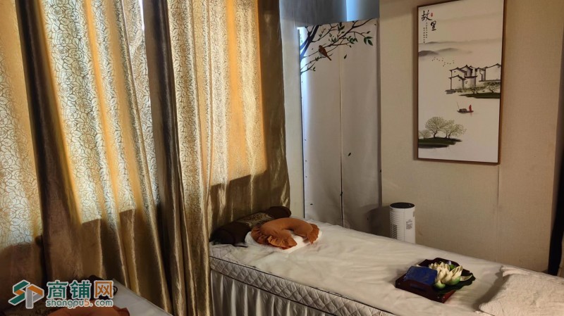 江桥万达边上SPA店铺转让图3