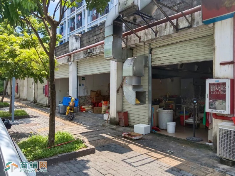 W龙岗大型工业园门口沙县小吃旺铺低价转让图3