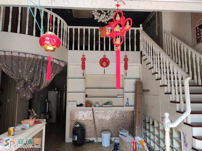 无转让费香洲拱北口岸青茂关口临街旺铺出租餐饮美容办公可明火外摆图3