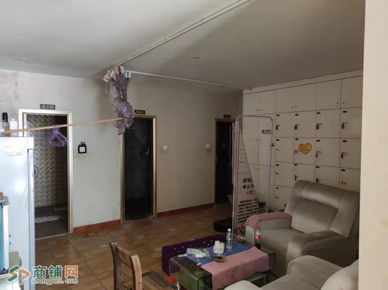 无转让费香洲拱北口岸青茂关口临街旺铺出租餐饮美容办公可明火外摆图2