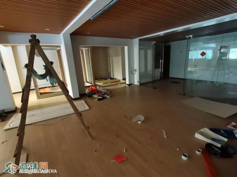 无转让费香洲拱北口岸青茂关口临街旺铺出租餐饮美容办公可明火外摆图2