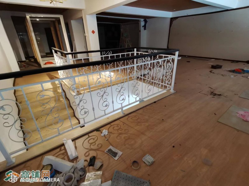 无转让费香洲拱北口岸青茂关口临街旺铺出租餐饮美容办公可明火外摆图3