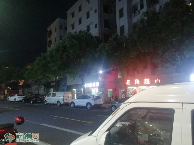 W宝安区稔田工业区福永人民医院社康服务中心旁边盛记夜宵店转让图3