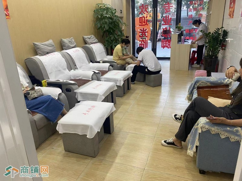 龙岗区保利上城临街门面转让图3