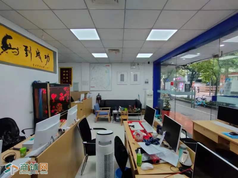 靖宇中路61号门面出租图3