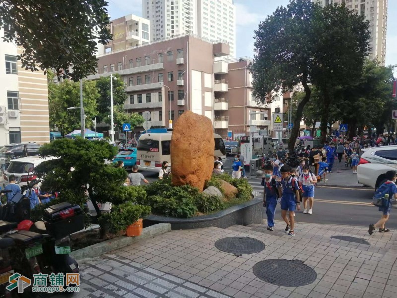 W福田区南园小学正对面奶茶小吃店转让图2