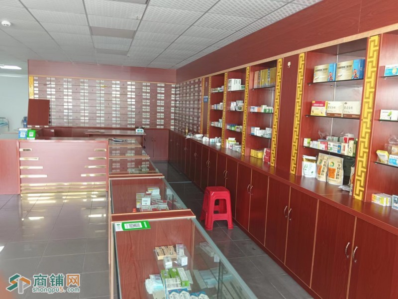 W宝安小区出口诊所旺铺转让图2
