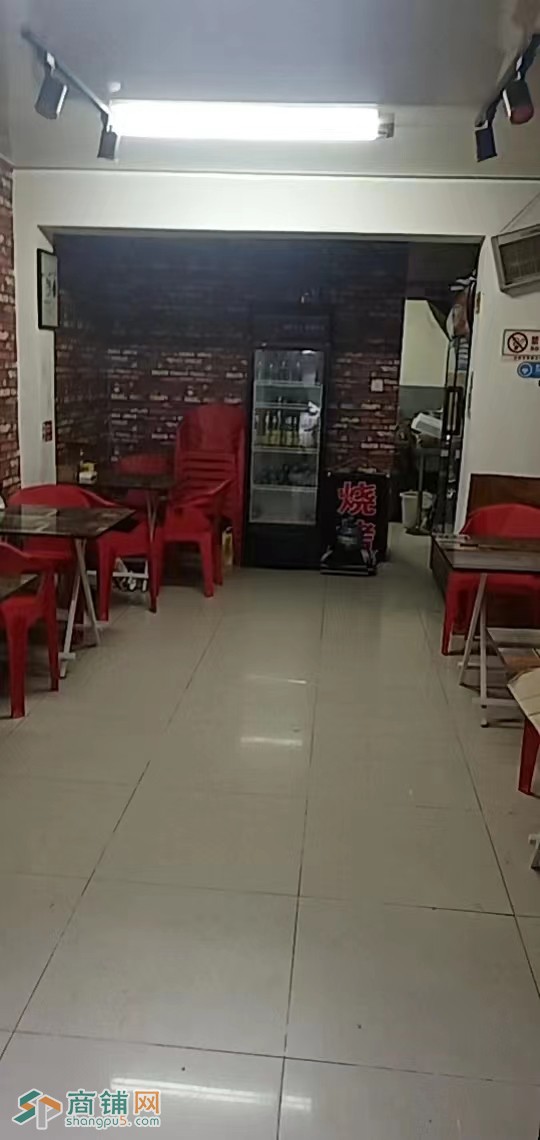于洪赤山路旺铺串店转让图2