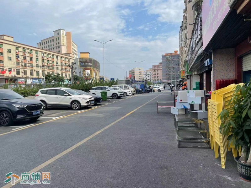 W宝安新和村出入口夜宵店旺铺转让图2