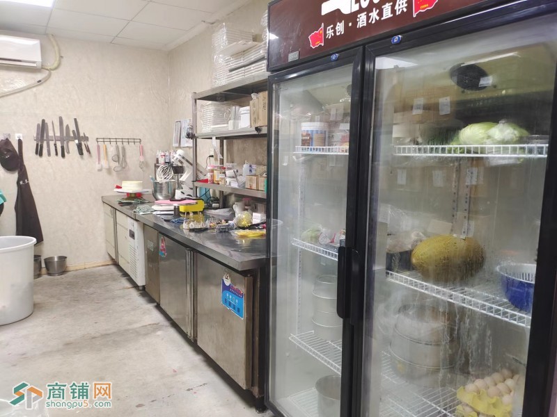 W宝安区翻身小学旁边的法芝兰蛋糕店转让图3