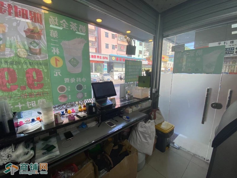 w龙岗区鄰里手打柠檬茶店旺铺转让图3