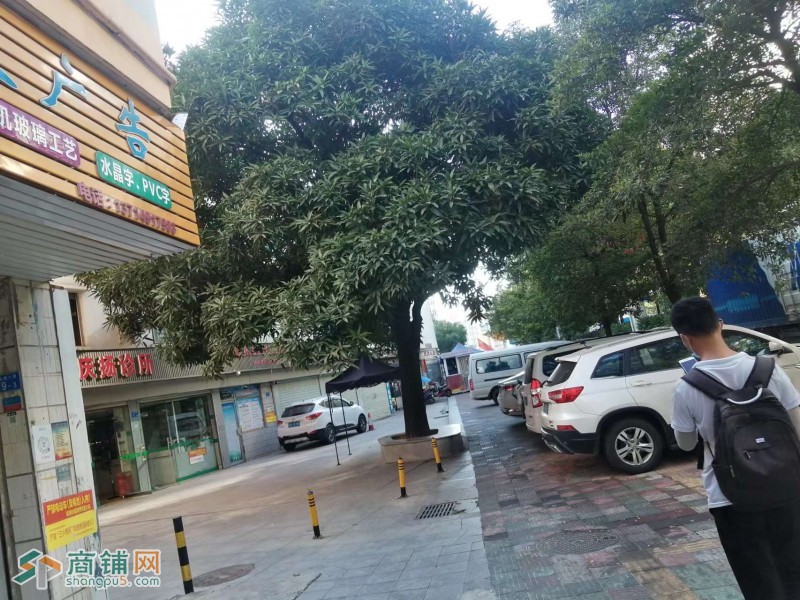 W宝安区新田村临街图文广告带仪器转让图2