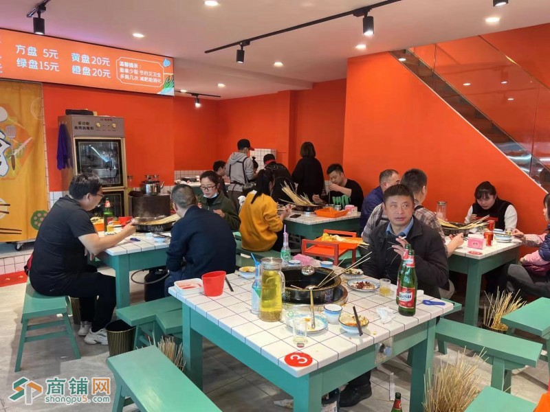 W中介勿扰温江学海路全业态餐饮店低价转让图3