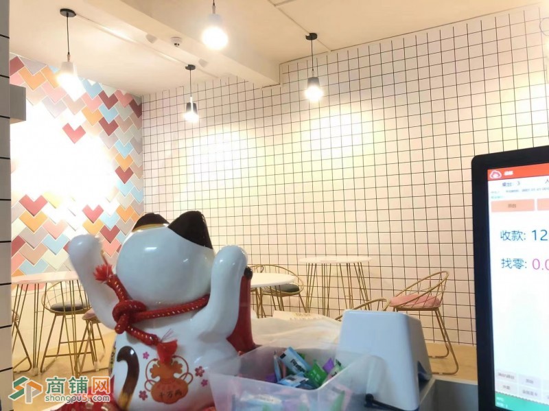 w龙华向南四区甜品店旺铺转让图2