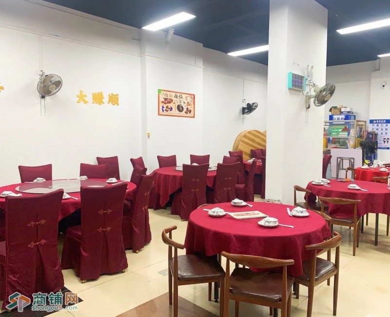 W龙岗区龙城广场临街餐馆优价转让，先到先得图3