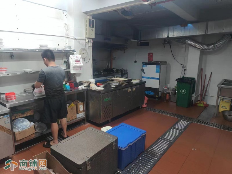 W福田区水围村旺铺外卖店转让图2