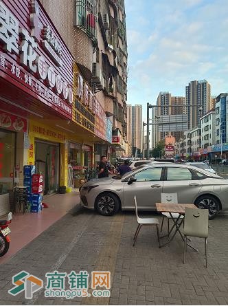 W龙岗文杰汽修精品店转让图2