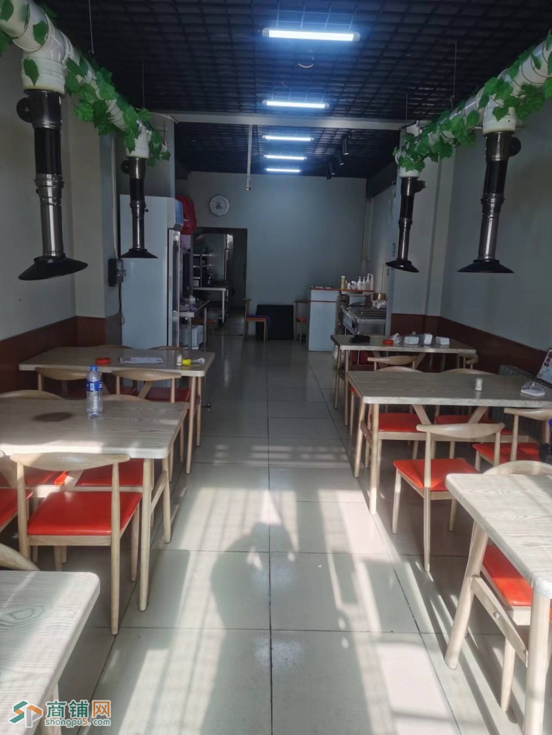和平区夹河街小区和泓国际花园对面餐饮店烤肉店快餐店出兑旁边是顺丰派送点图2