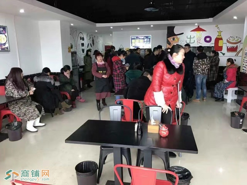 W中介勿扰金牛地铁口餐饮铺子整体转让图3