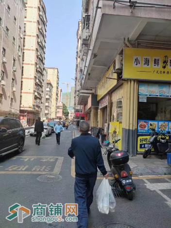 W龙华小吃店旺铺转让图3