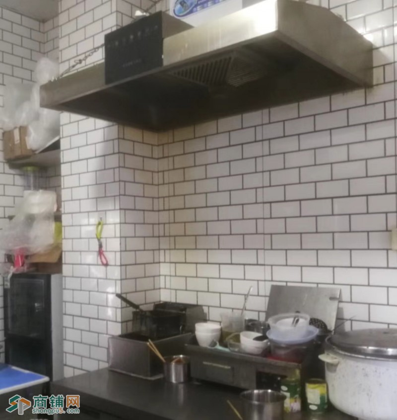 新区龙湖天街营业中外卖店诚心转让，证件齐全，接手就可营业图2