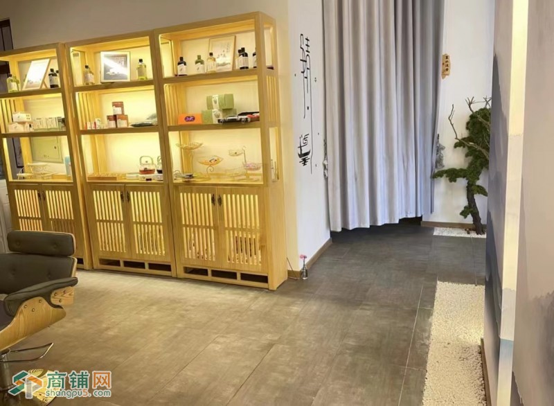 W青羊区清江西路旺铺精装修头疗美容养生馆转让图2