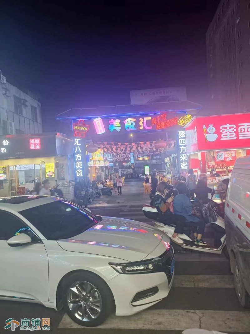 w光明区零食店旺铺转让图3
