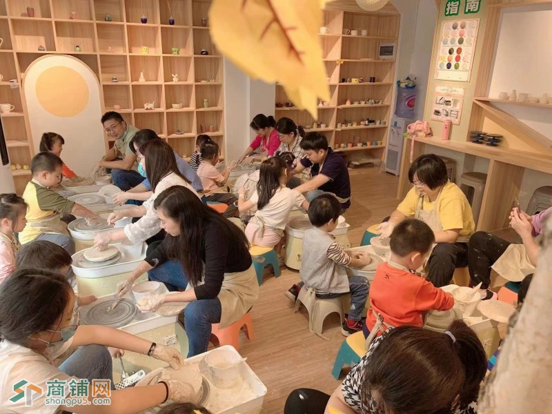 W龙岗区旺铺转让，陶艺旺铺，好铺不等人图3