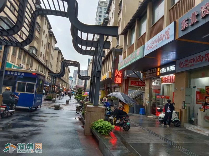 W龙岗区罗瑞美食街面馆旺铺转让图2
