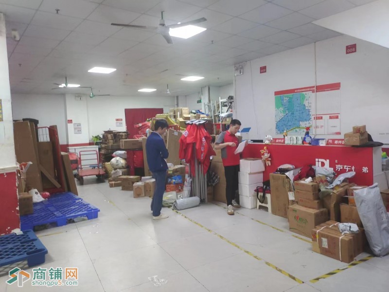 W福田区上梅林临街空铺转让图3