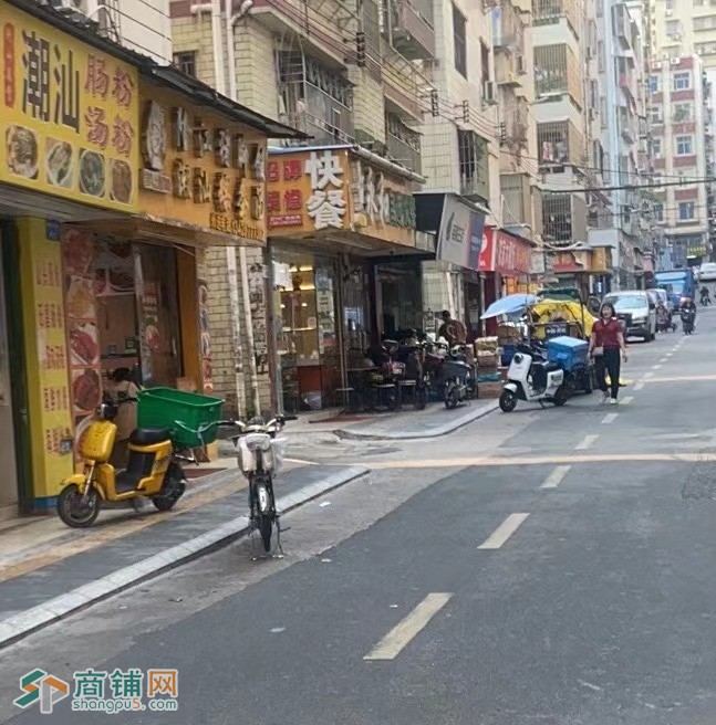 W龙岗布吉隆江猪脚饭潮汕粿条粉旺铺转让！图3