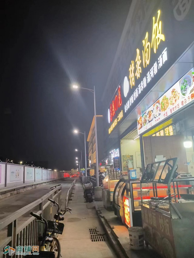 W宝安区新福工业园附近旺铺转让，人流量巨大图3