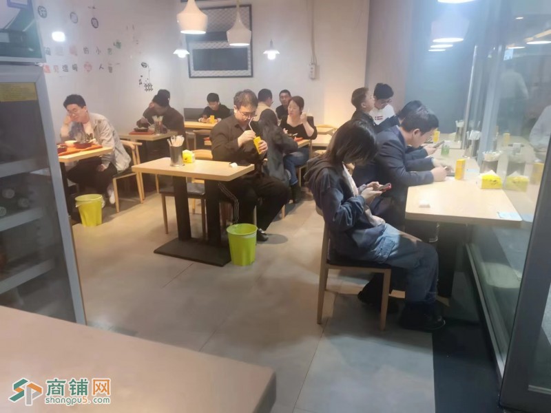 园区衡艺广场70平餐饮带品牌诚心转让！（38天成功转让）图2