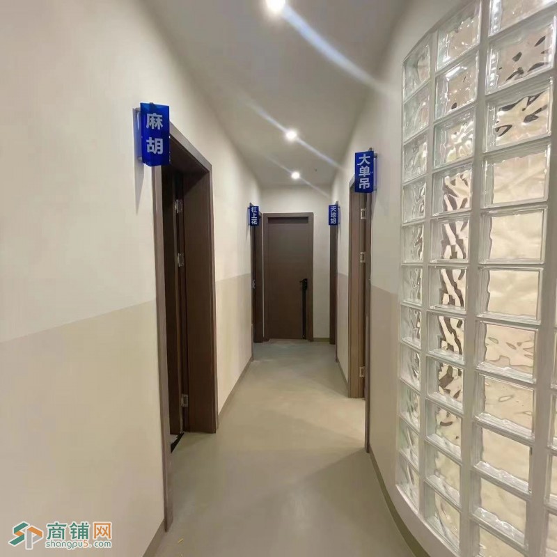 临街茶楼高档装修低价转让图2