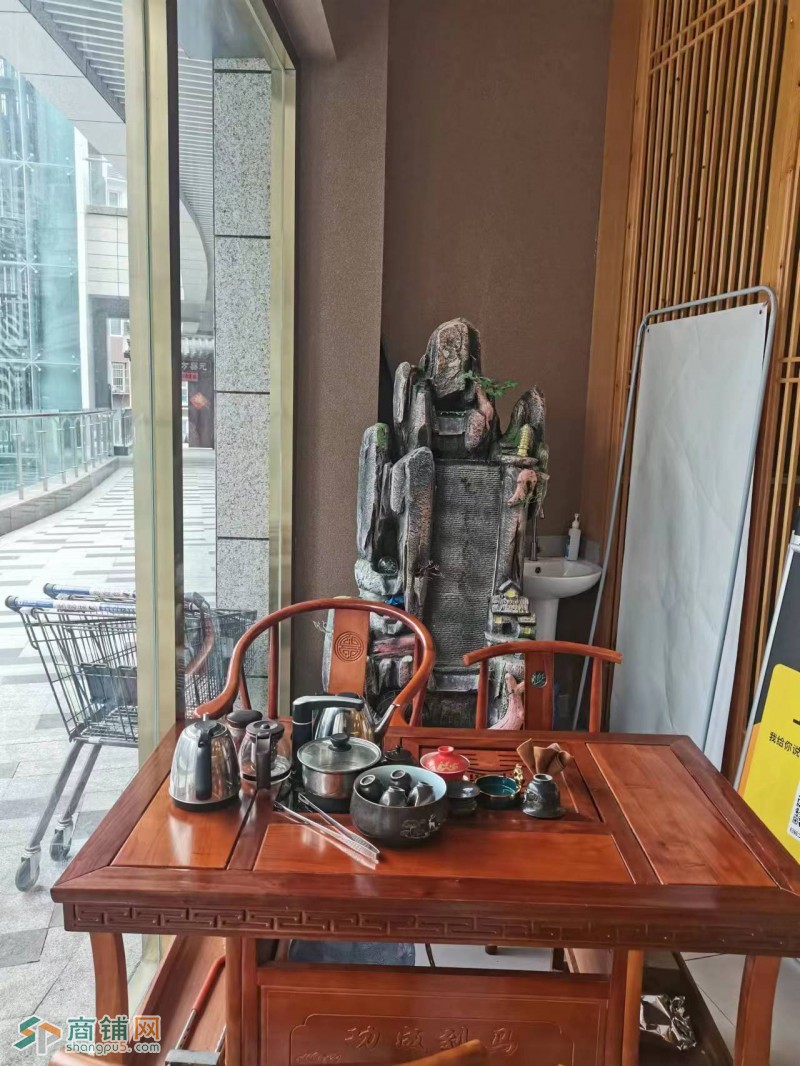 W转让 骑龙地铁口2年无租金精装餐饮店图3