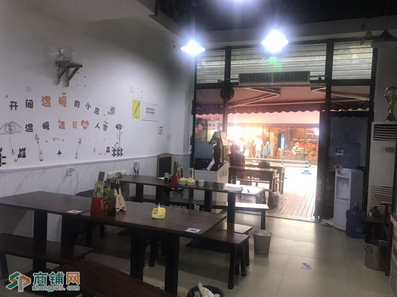 W龙湖时代天街无行业限制餐饮店低价转让图3