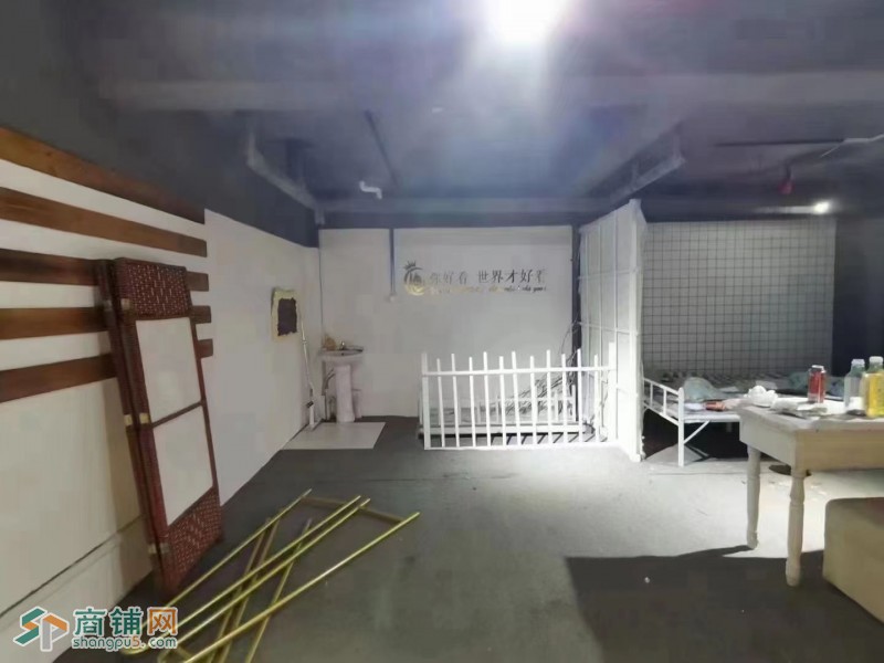编号23130运河区上海广场服装店转让图3
