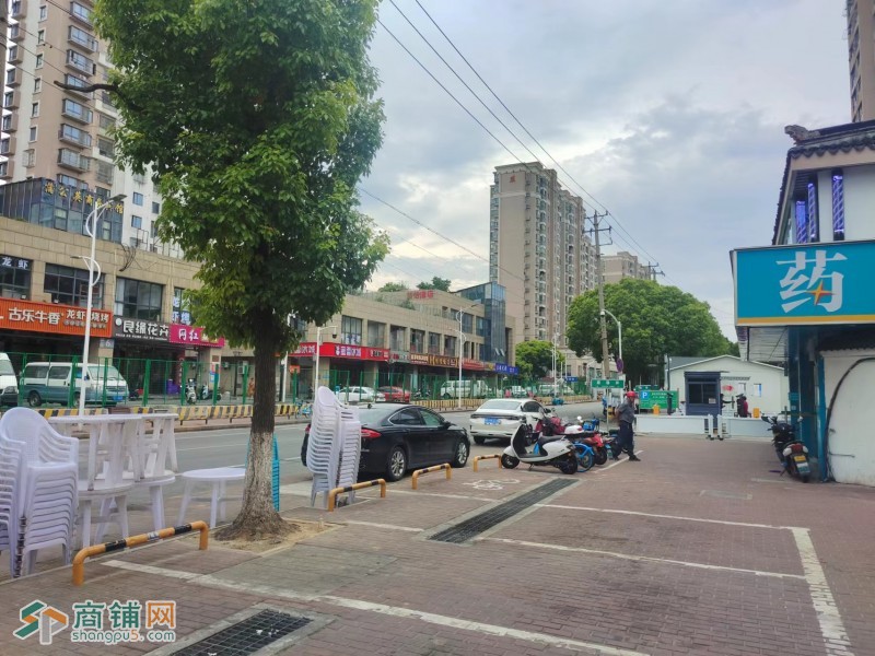 商铺网最新推荐工业园区沿街40平方的卤味店城心转让（17天成功转让）图3