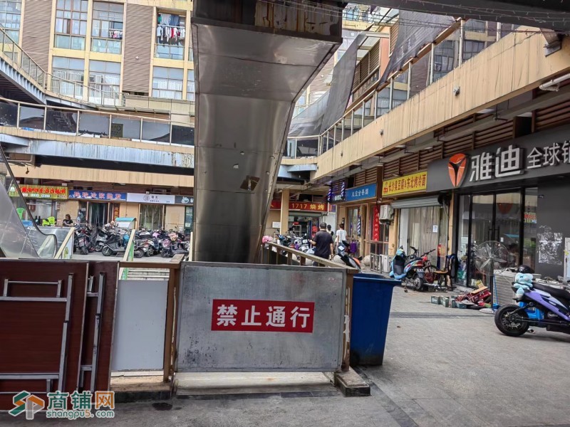 易铺推荐 相城繁华商业街36平烧烤店，房租低，外摆大！！！图3