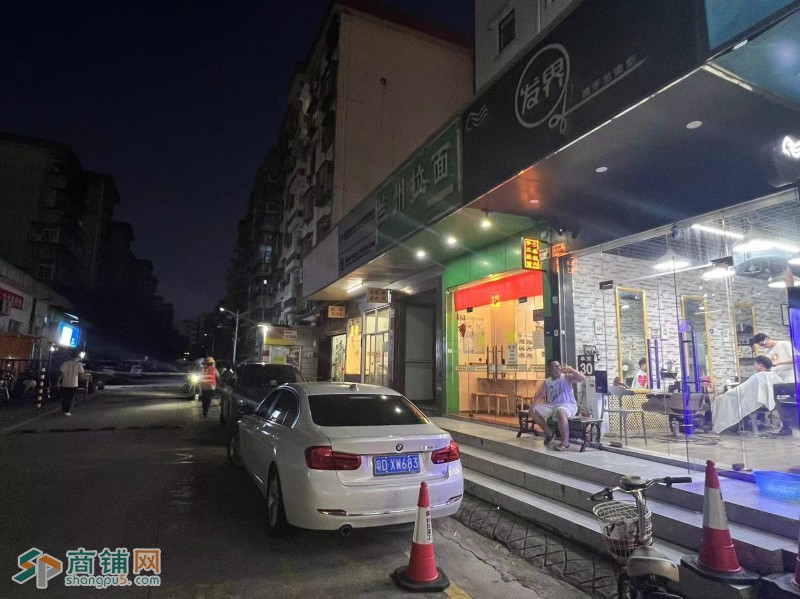 W罗湖位置好盈利中美发店转让图3
